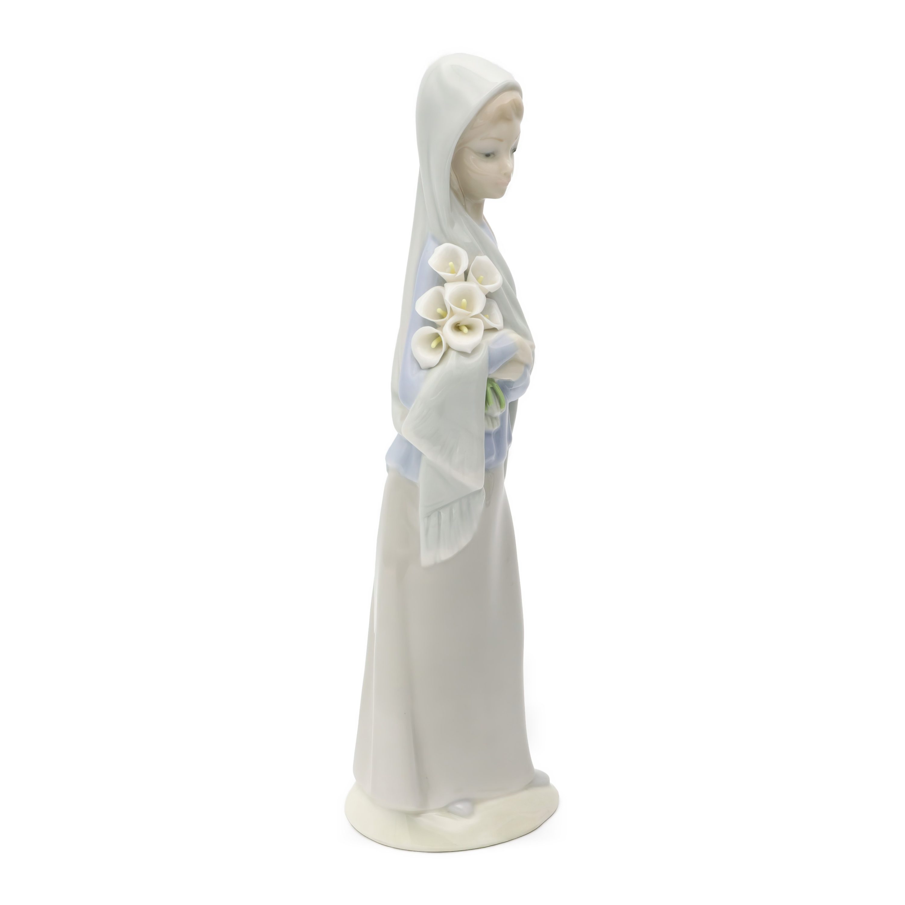 Lladro Veiled Lady With Lilies, Girl With Flowers, Vintage Hand-Painted Porcelain