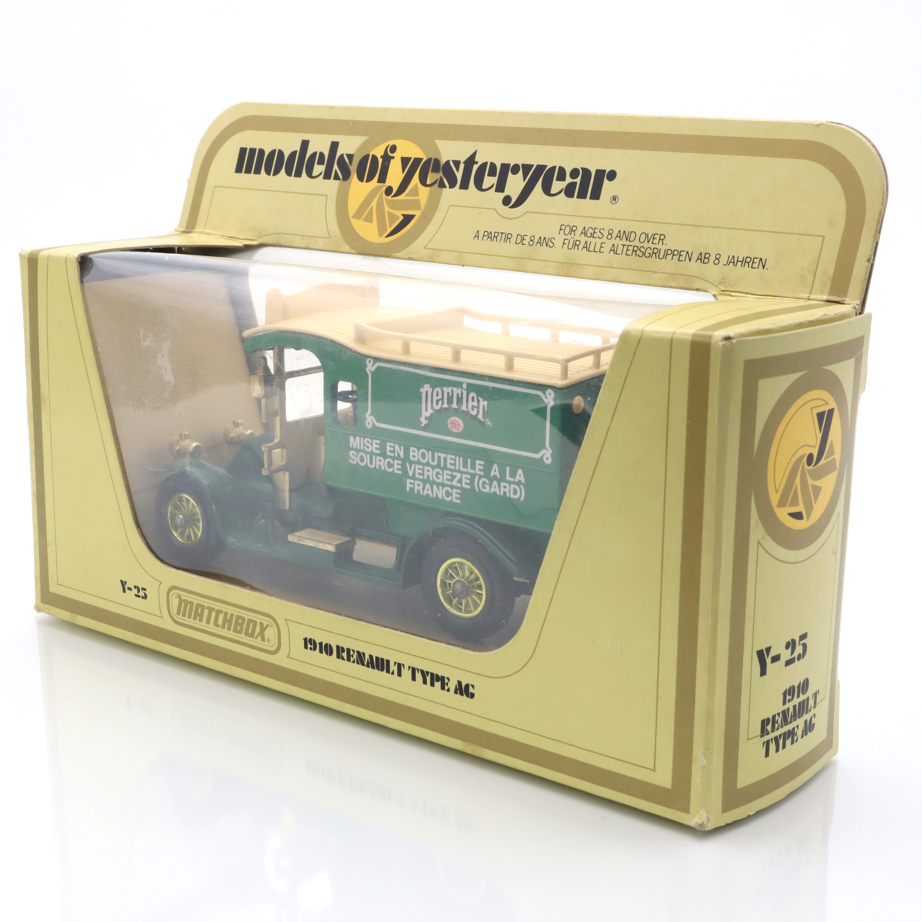 Y-25 1910 Renault Type AG - Vintage Diecast Collectible - Classic French Taxi Model - Detailed Miniature Replica - Antique Car Enthusiast Gift - Rare Matchbox Edition