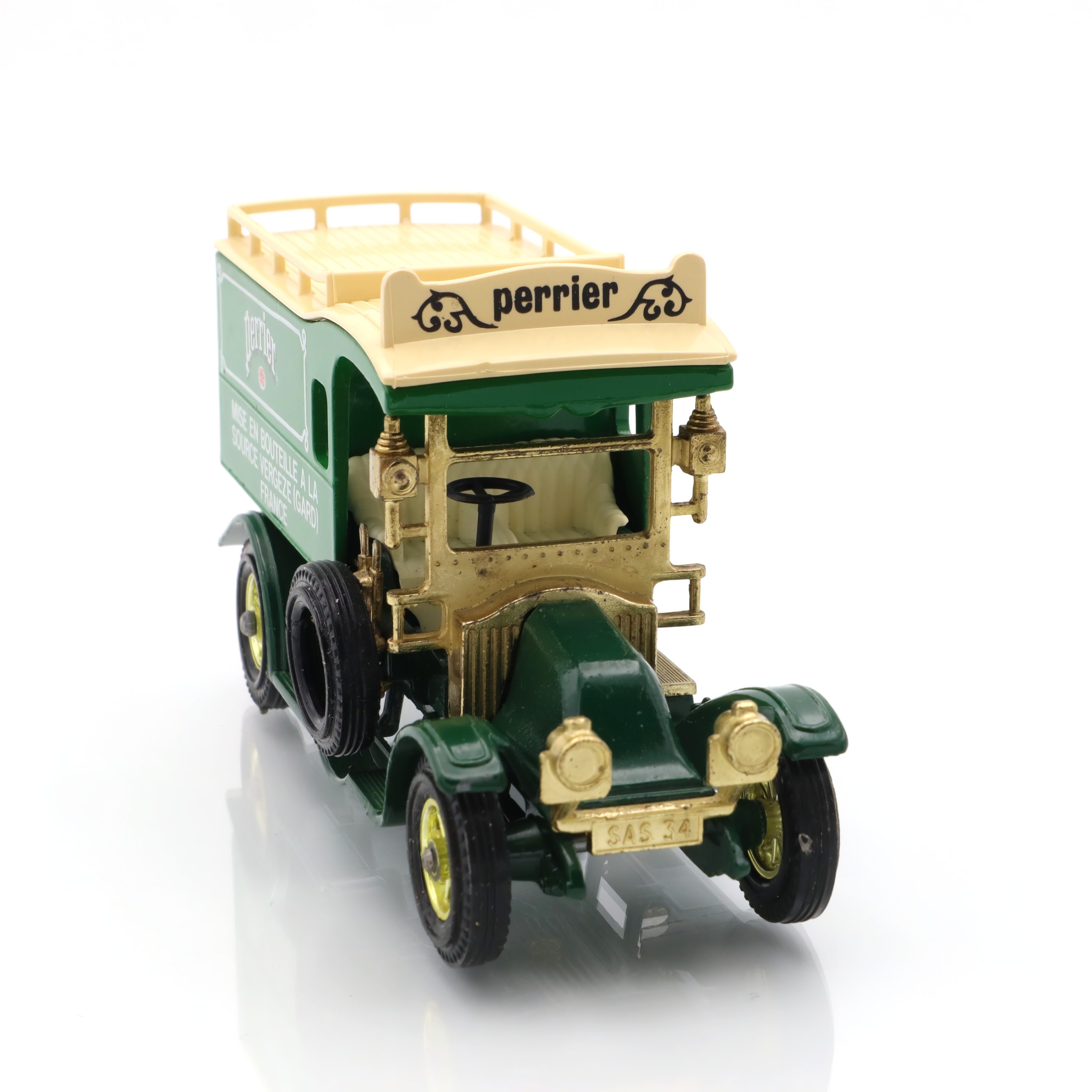 Y-25 1910 Renault Type AG - Vintage Diecast Collectible - Classic French Taxi Model - Detailed Miniature Replica - Antique Car Enthusiast Gift - Rare Matchbox Edition