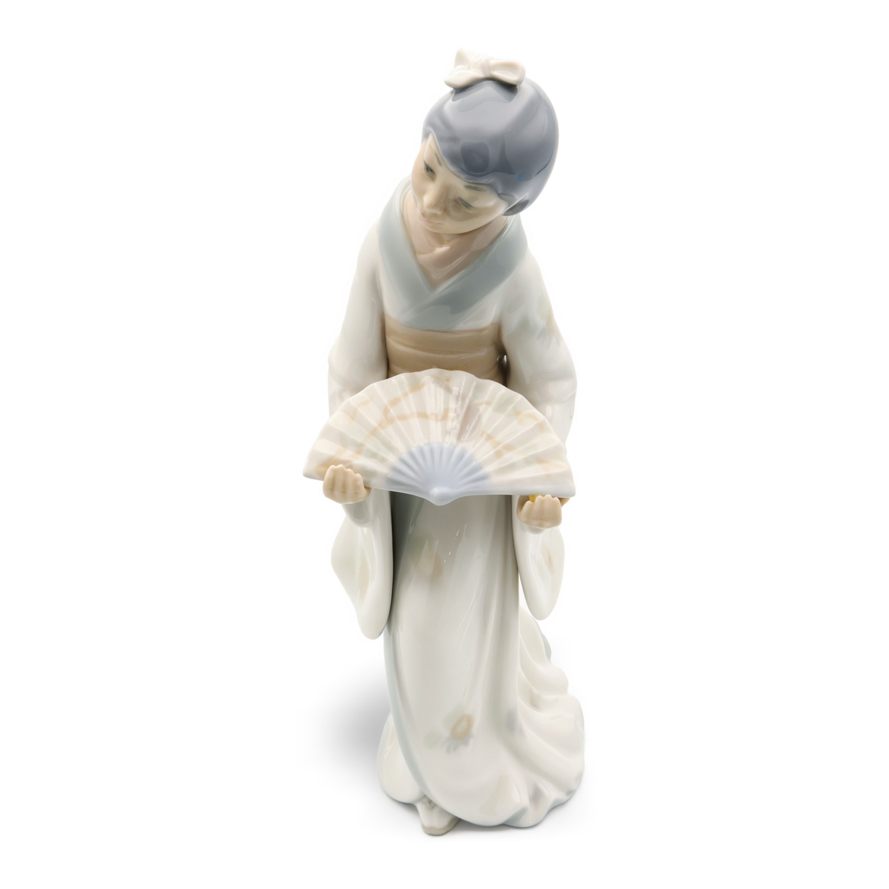 Lladro NAO Geisha Doll Handmade Porcelain Figurine, Vintage Collectible Sculpture, Oriental Decor, Japanese Figurine, Elegant Home Accent, Rare Gift Idea