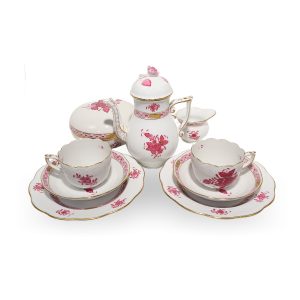 Herend Apponyi mocha set fine porcelain tea set with floral pattern and gold trim, luxury Hungarian tableware