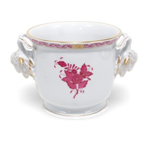 Herend cachepot porcelain with ram head handles, Apponyi Raspberry pattern, floral design, luxury decorative planter